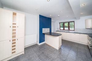 BREAKFAST KITCHEN- click for photo gallery